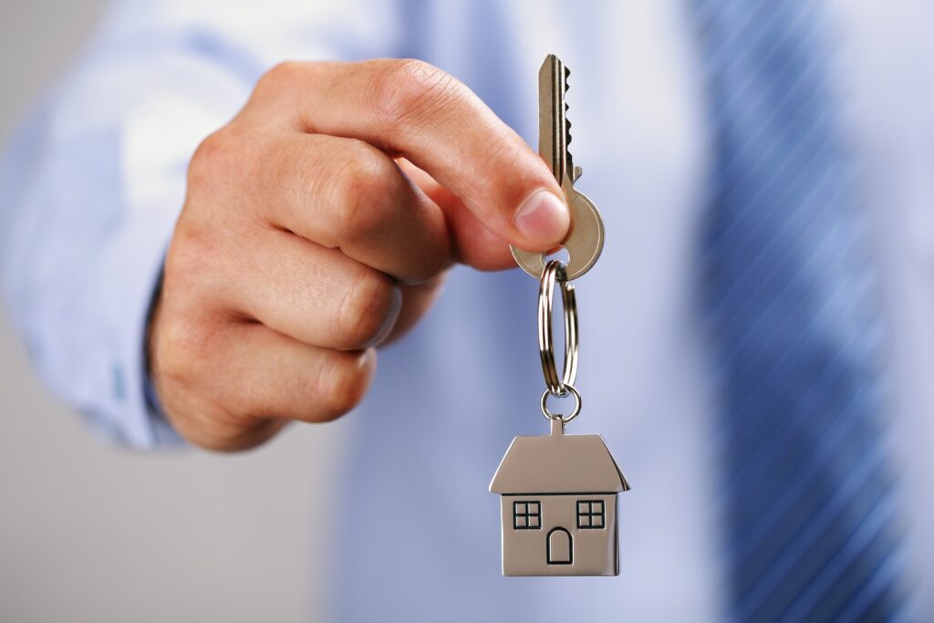 7 Tips To Choose Conveyancing Lawyers to Buy a Property